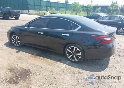 2017 Nissan Altima 2.5 Sr из США, поврежденный, VIN 1N4AL3AP0HC288109